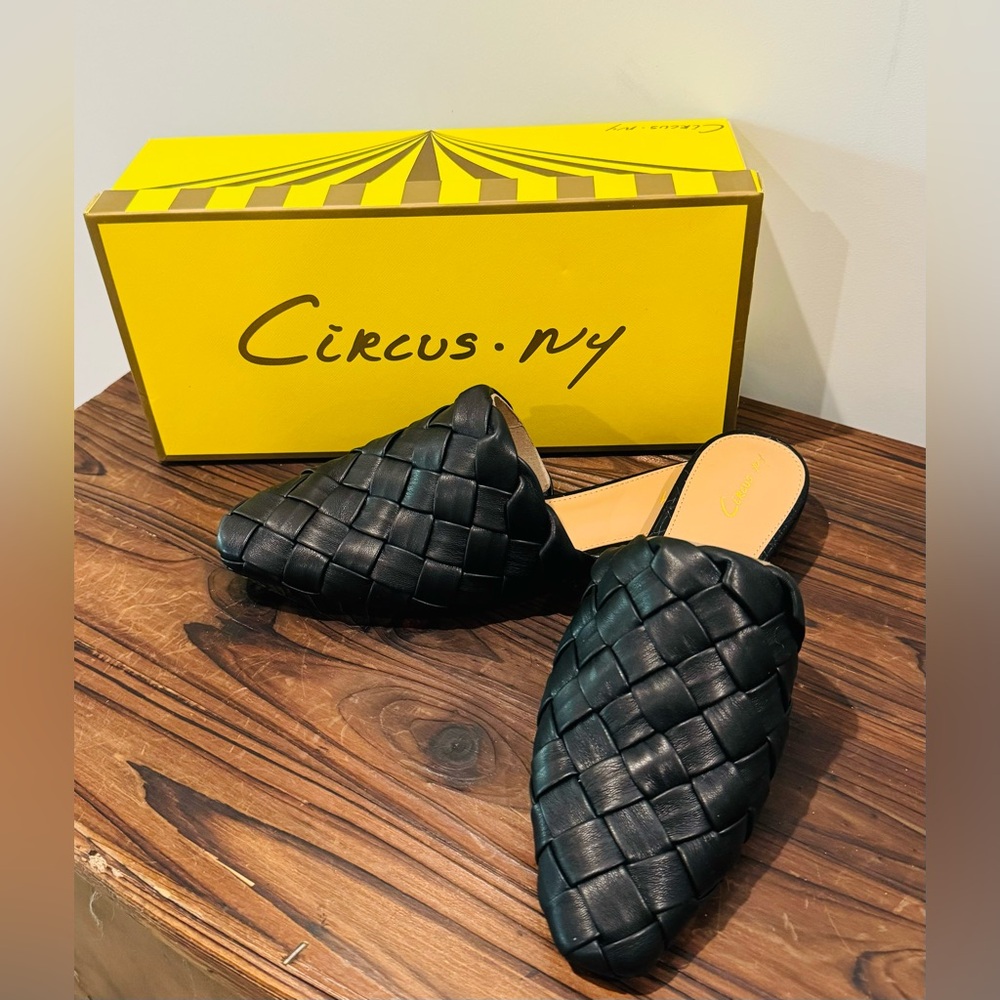 Circus by Sam Edelman black woven leather flats; size 8.5; brand new